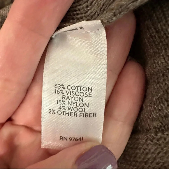 J. Jill Women’s Long Sleeve Taupe Rounded Neck Fringe Detail Sweater Sz XSP GUC - Picture 5 of 7